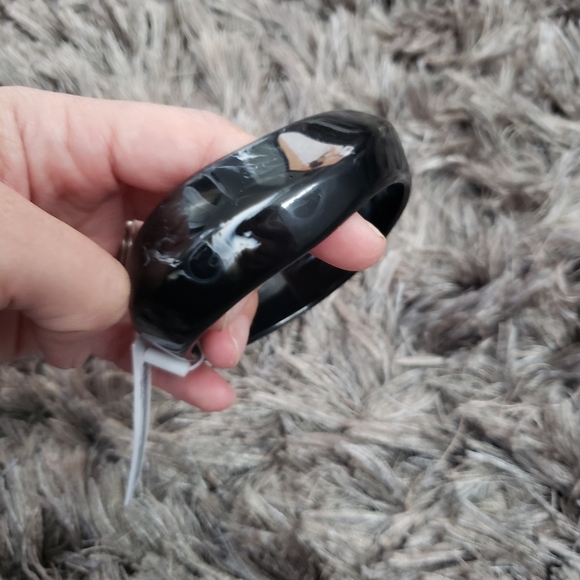 Marbled Black Bangle - Picture 3 of 3